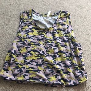 Mila cropped camo tank top